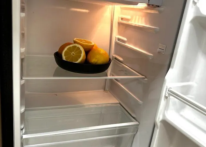 Apartment Goldizone - 10 Min West Station & Expo *